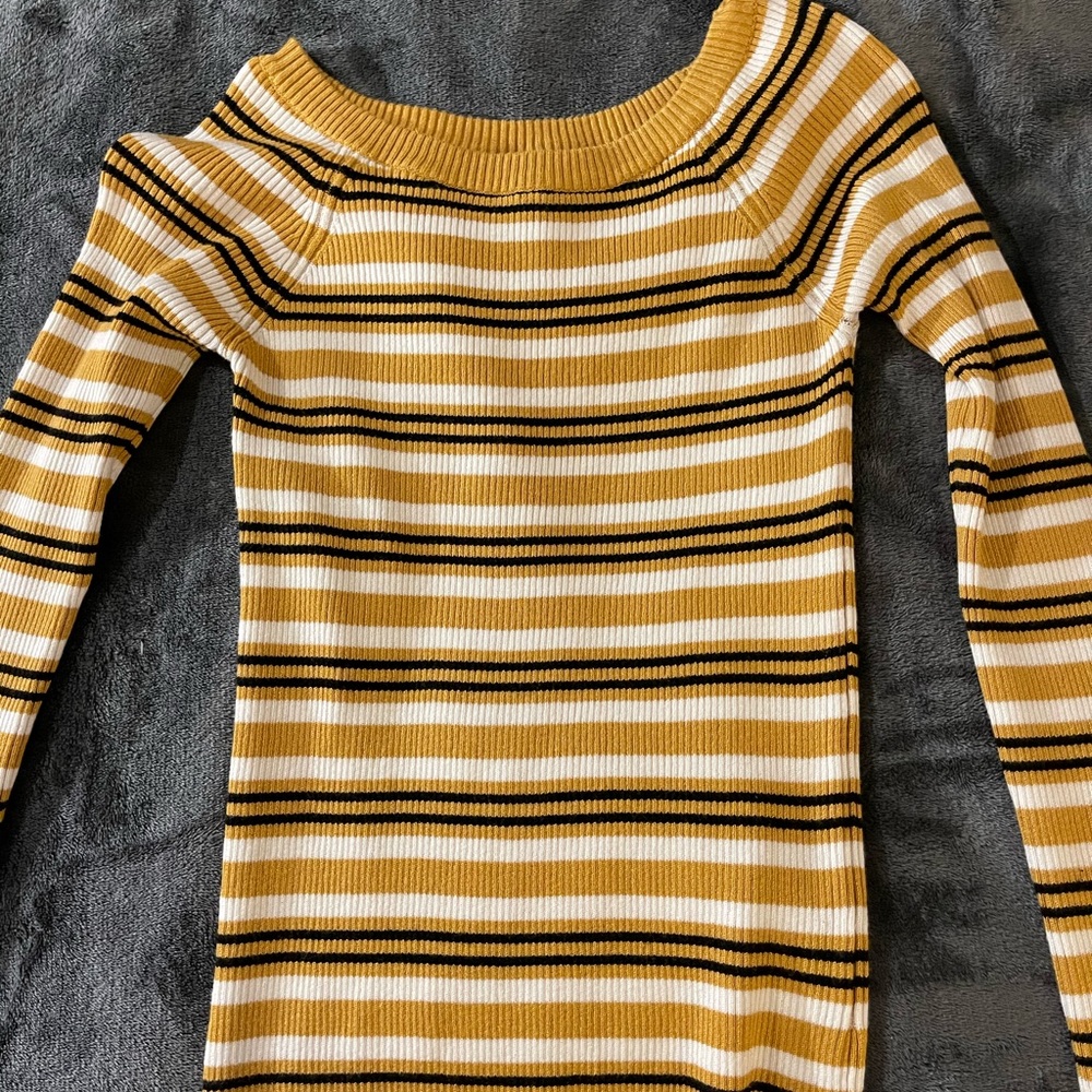 yellow sweater